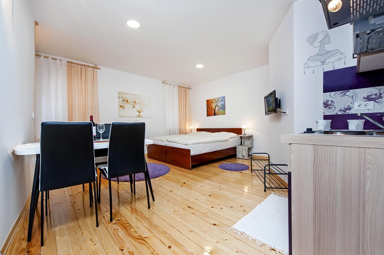 רוביני La Svalba Rooms & Studios מראה חיצוני תמונה