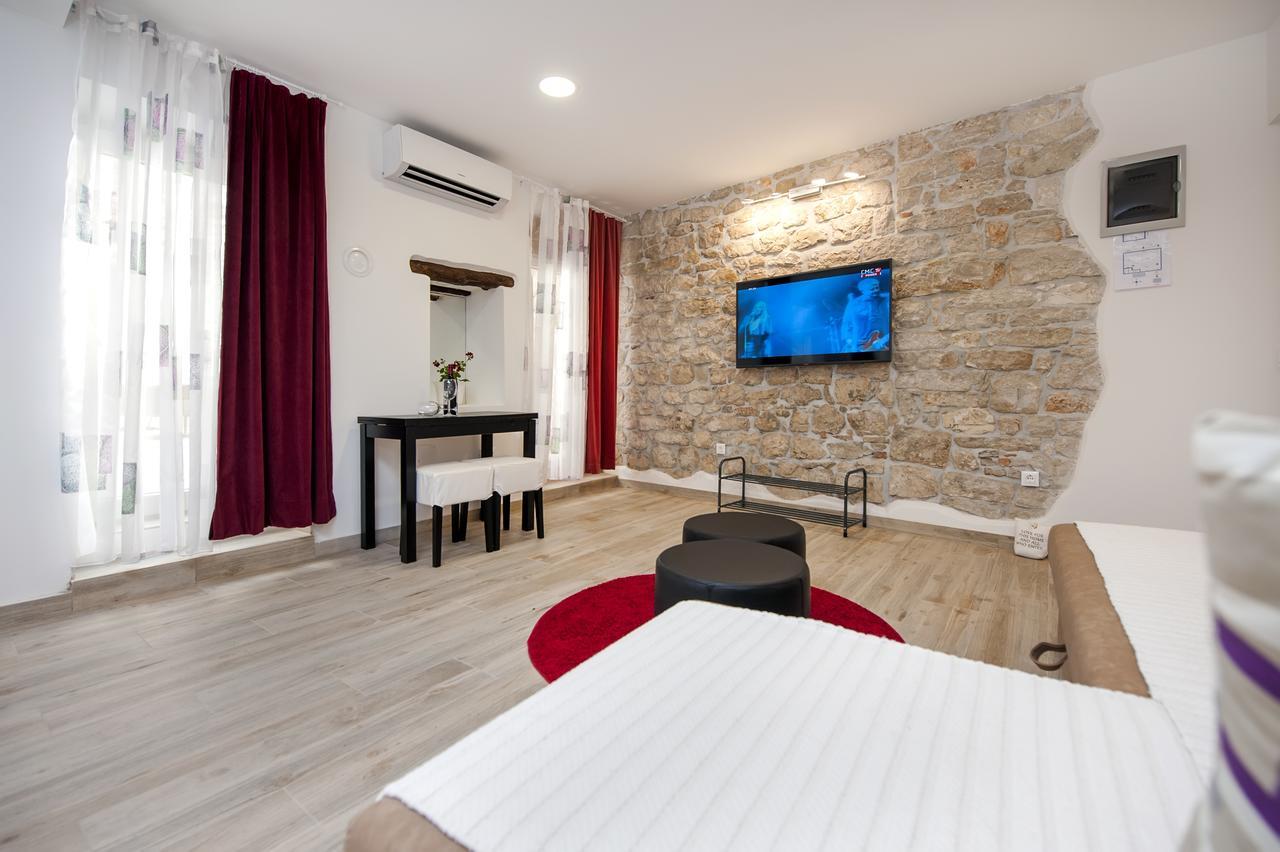 רוביני La Svalba Rooms & Studios מראה חיצוני תמונה