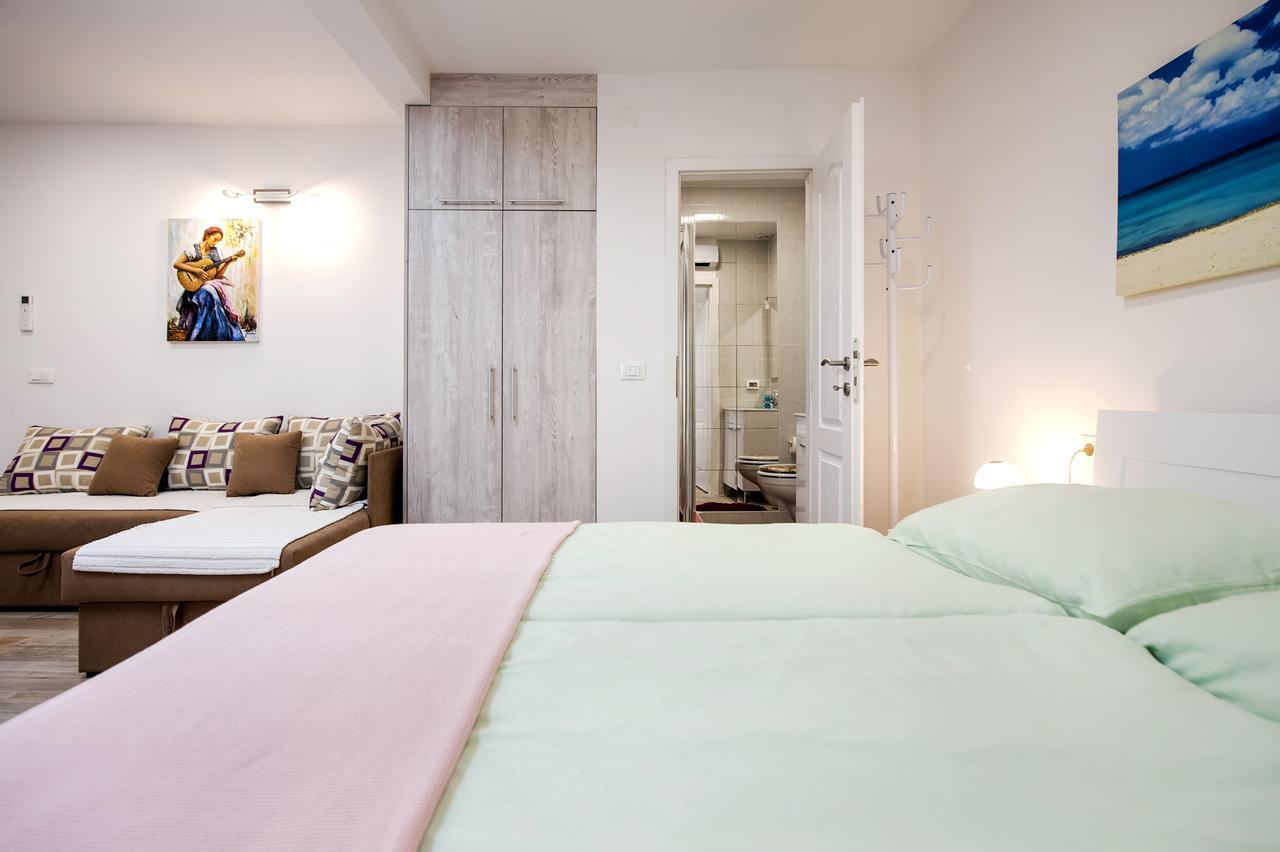 רוביני La Svalba Rooms & Studios מראה חיצוני תמונה